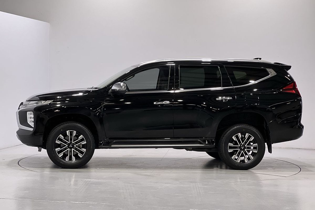 2022 Mitsubishi Pajero Sport Exceed QF