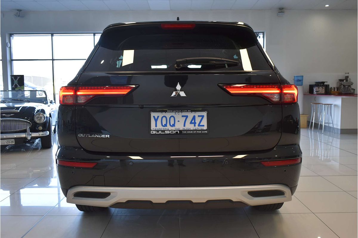 2022 Mitsubishi Outlander LS ZM