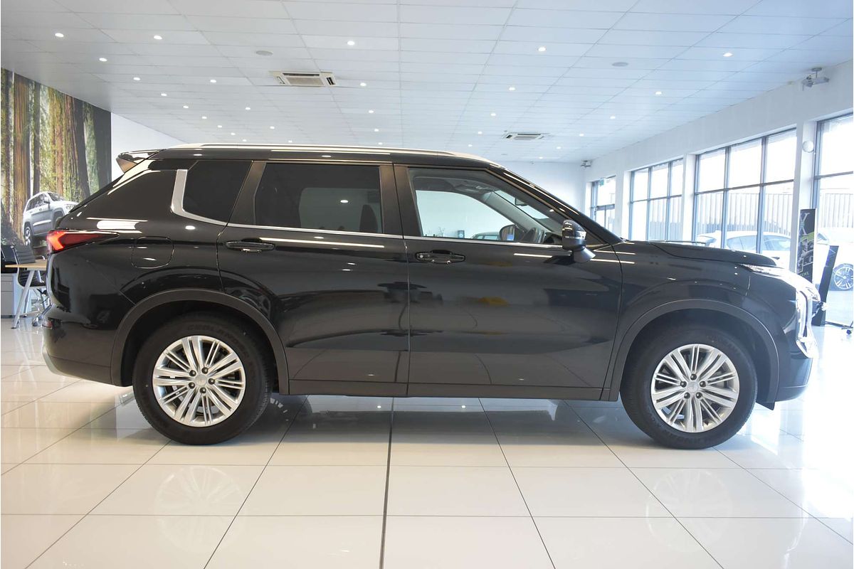 2022 Mitsubishi Outlander LS ZM