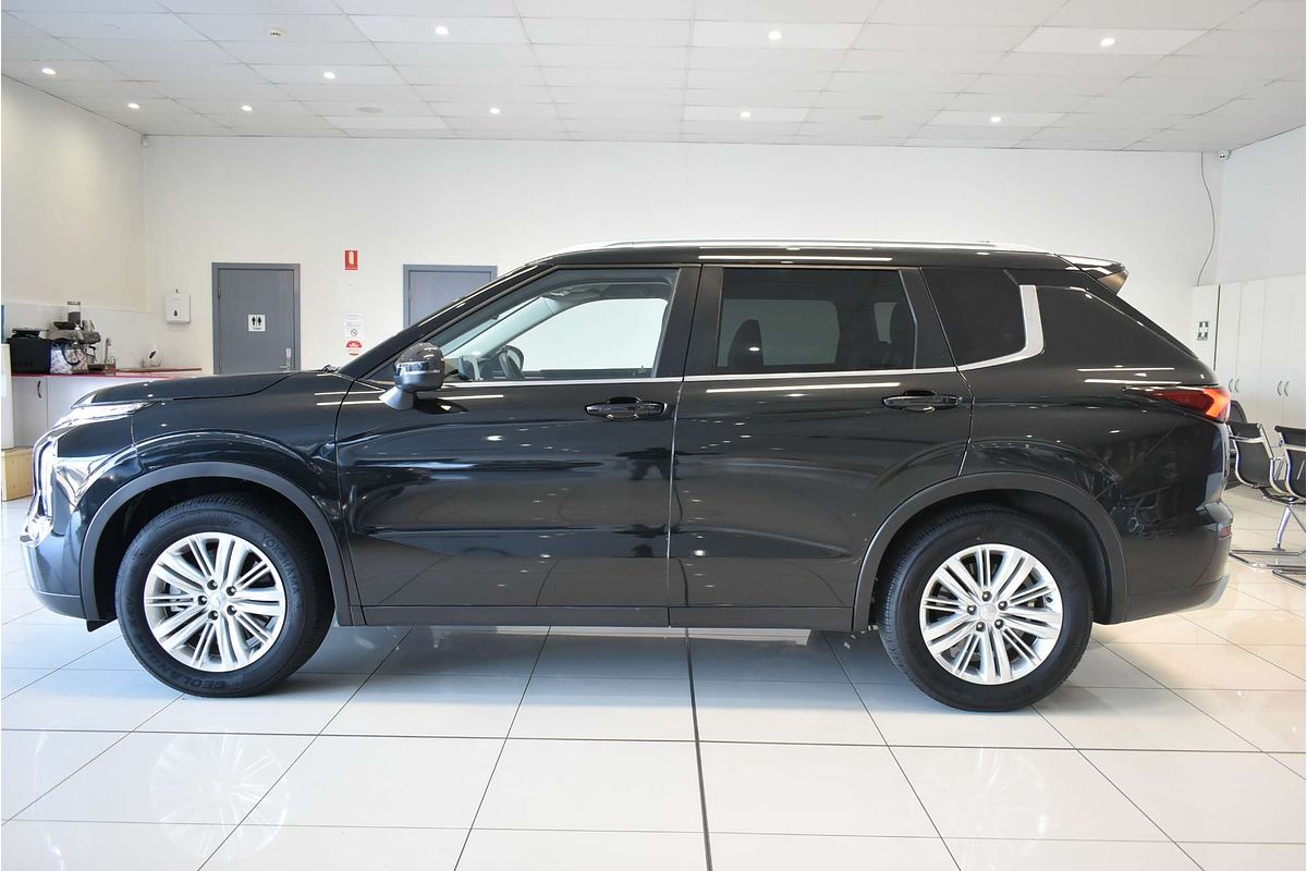 2022 Mitsubishi Outlander LS ZM