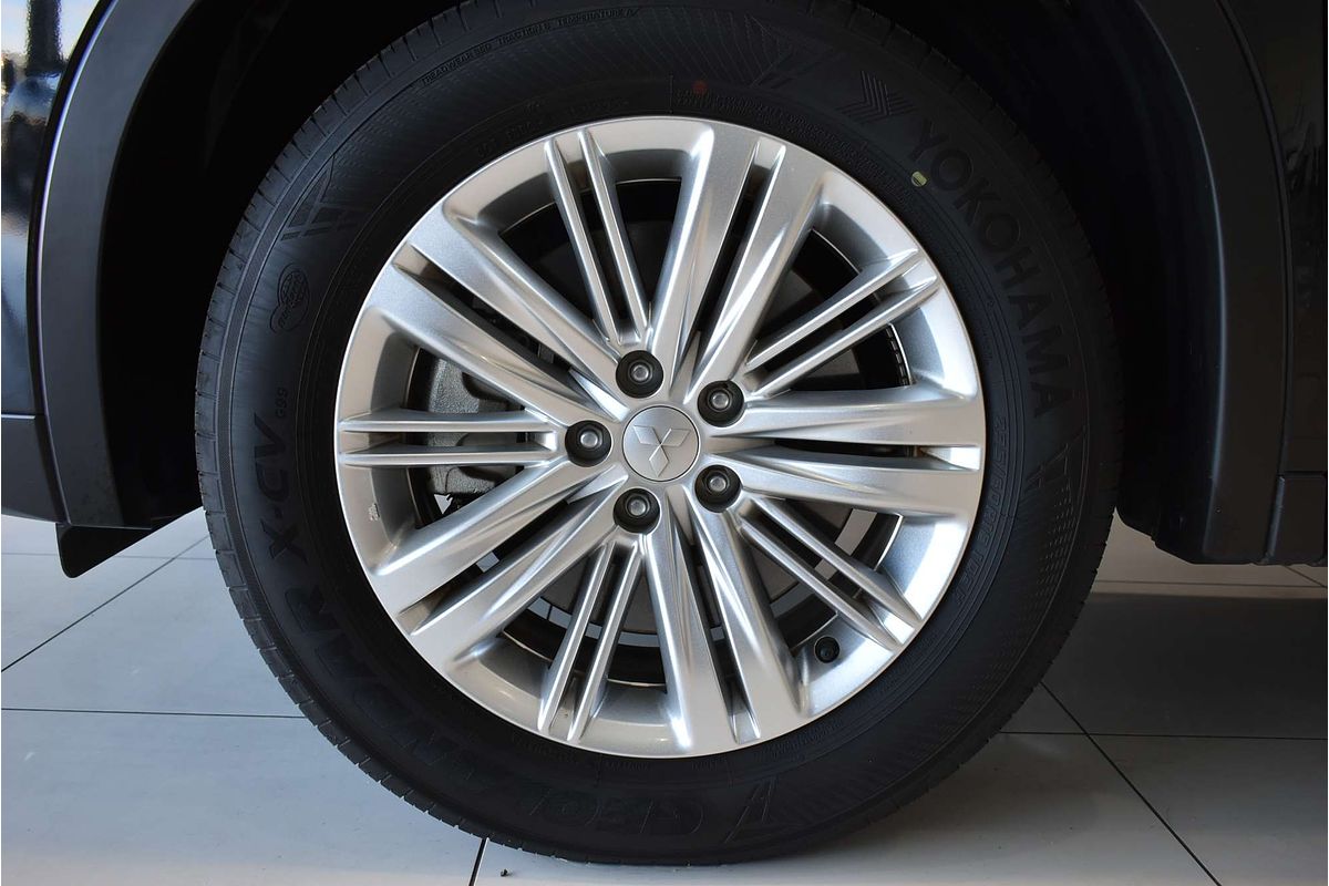 2022 Mitsubishi Outlander LS ZM