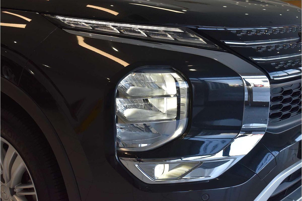 2022 Mitsubishi Outlander LS ZM