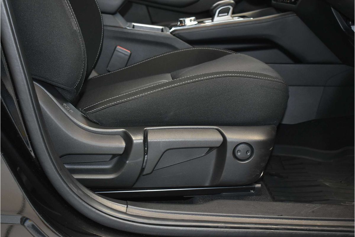 2022 Mitsubishi Outlander LS ZM