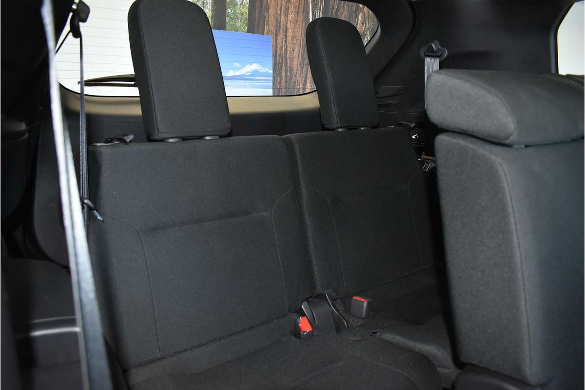 2022 Mitsubishi Outlander LS ZM