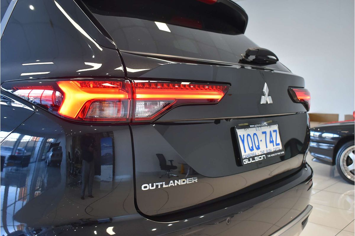 2022 Mitsubishi Outlander LS ZM