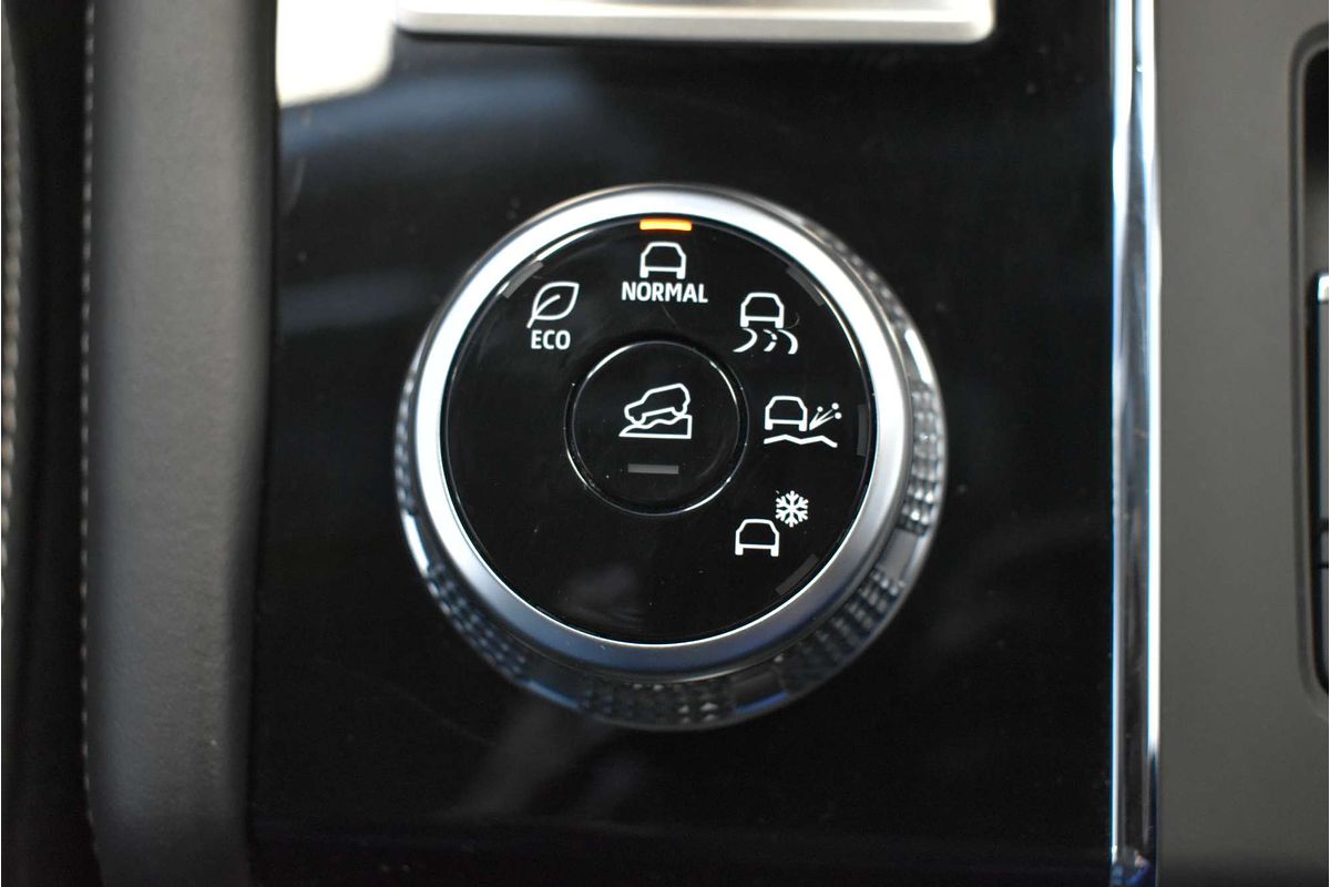 2022 Mitsubishi Outlander LS ZM