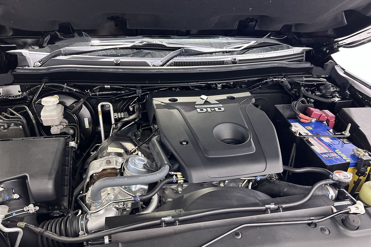 2022 Mitsubishi Pajero Sport Exceed QF