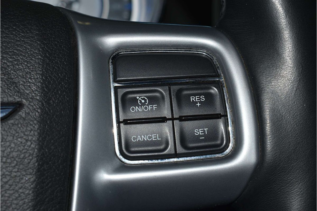 2014 Chrysler 300 C LX