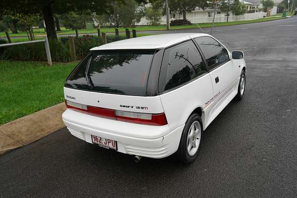 1996 Suzuki Swift GTi