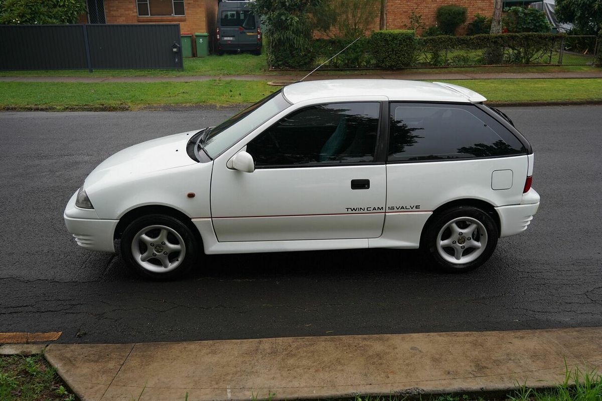 1996 Suzuki Swift GTi