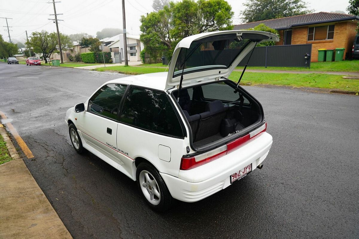 1996 Suzuki Swift GTi
