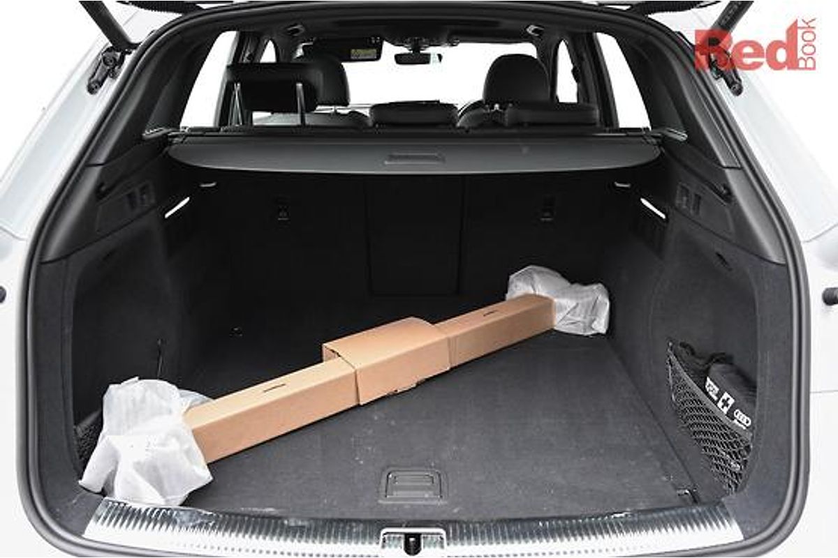 2024 Audi Q5 40 TDI Sport FY