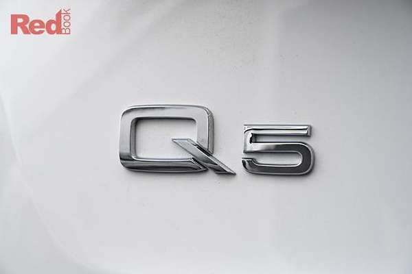 2024 Audi Q5 40 TDI Sport FY