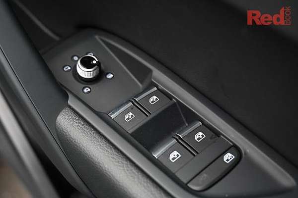 2024 Audi Q5 40 TDI Sport FY