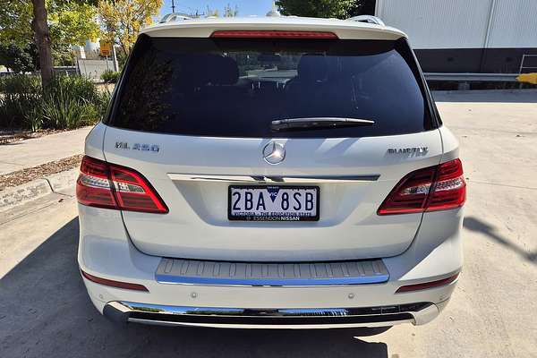 2012 Mercedes-Benz M-Class ML250 BlueTEC W166