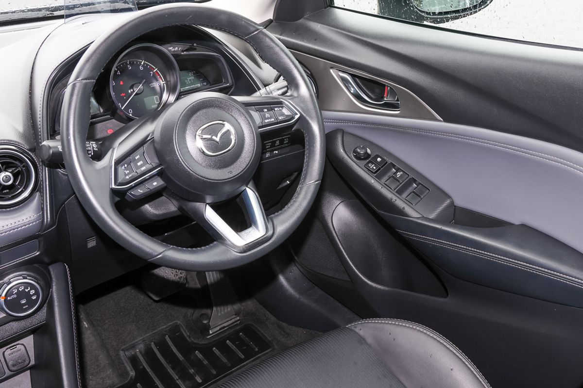 2022 Mazda CX-3 sTouring DK