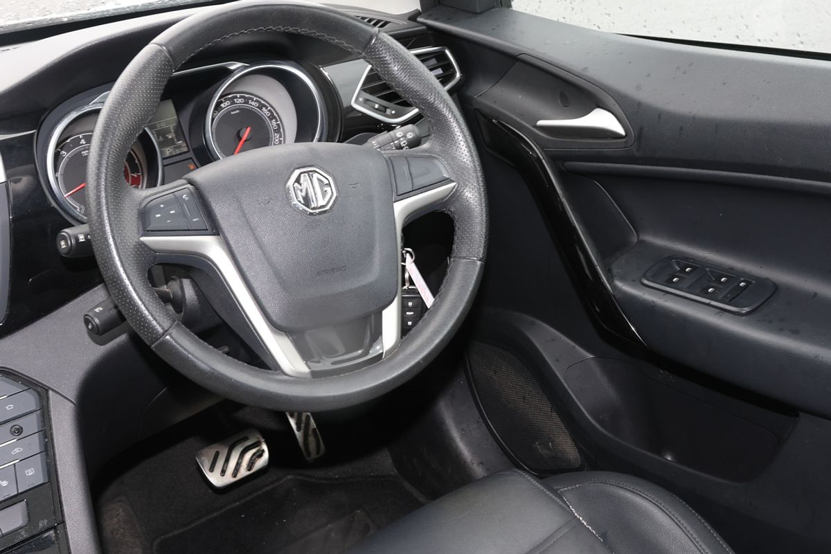 2019 MG GS Essence X SAS2