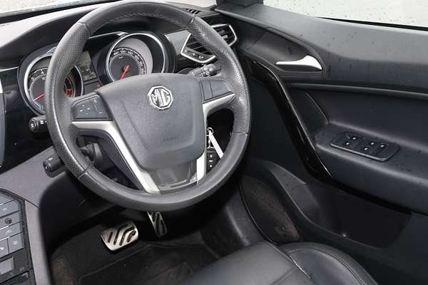 2019 MG GS Essence X SAS2