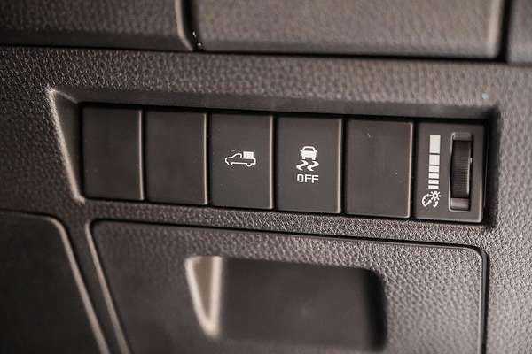 2025 Isuzu D-MAX LS-U+ 4X4