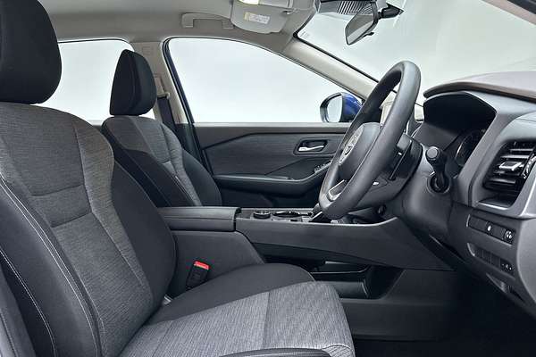 2023 Nissan X-TRAIL ST T33