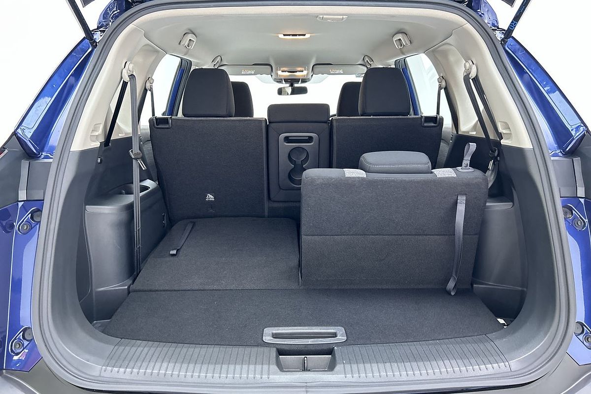 2023 Nissan X-TRAIL ST T33