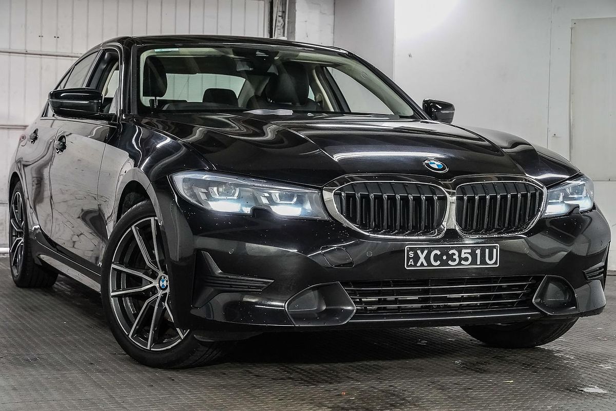 2022 BMW 3 Series 320i Luxury Line G20