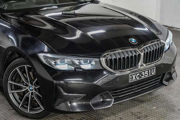 2022 BMW 3 Series 320i Luxury Line G20