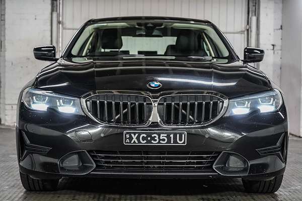 2022 BMW 3 Series 320i Luxury Line G20