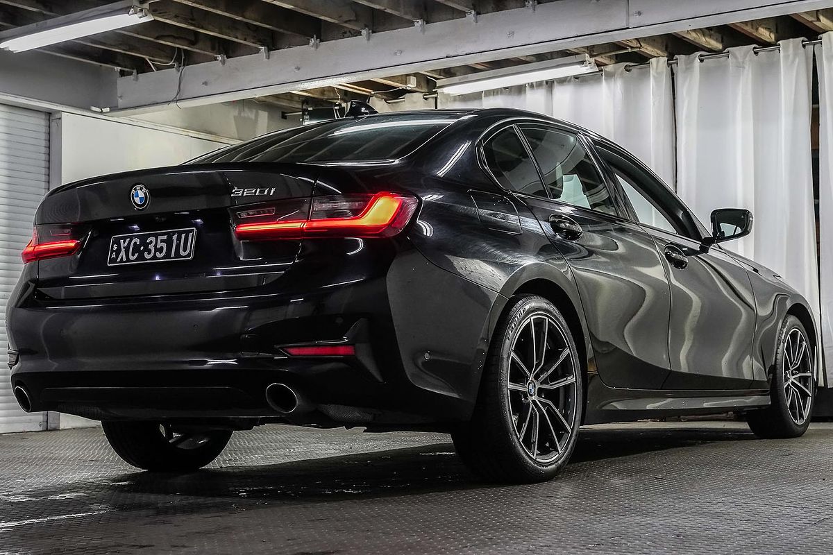 2022 BMW 3 Series 320i Luxury Line G20