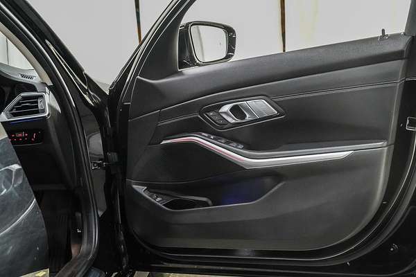 2022 BMW 3 Series 320i Luxury Line G20