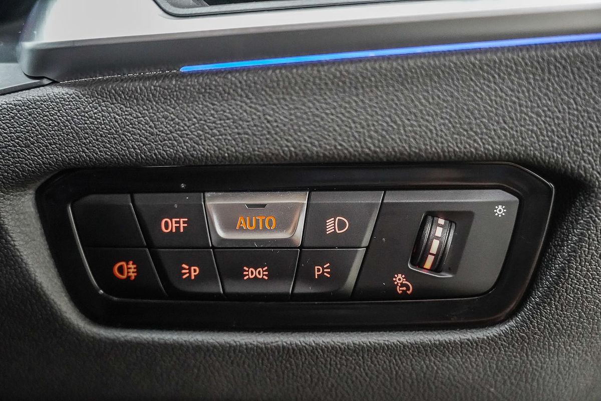 2022 BMW 3 Series 320i Luxury Line G20