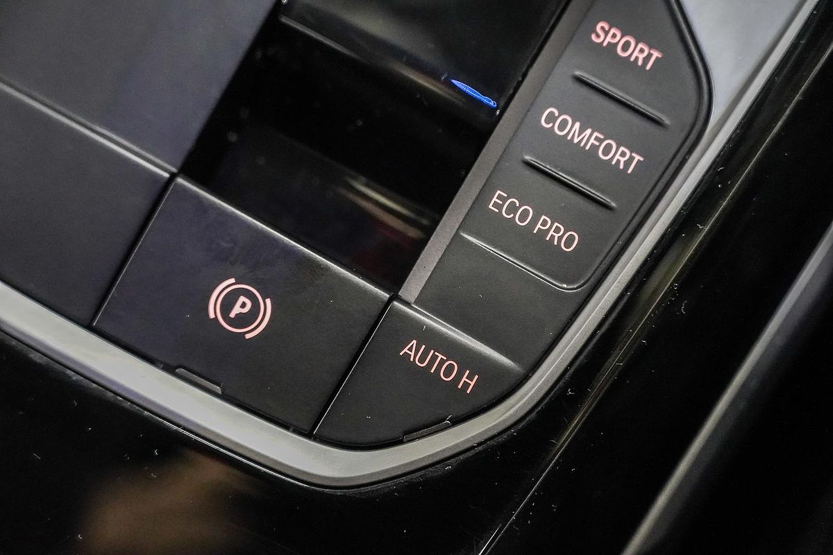 2022 BMW 3 Series 320i Luxury Line G20