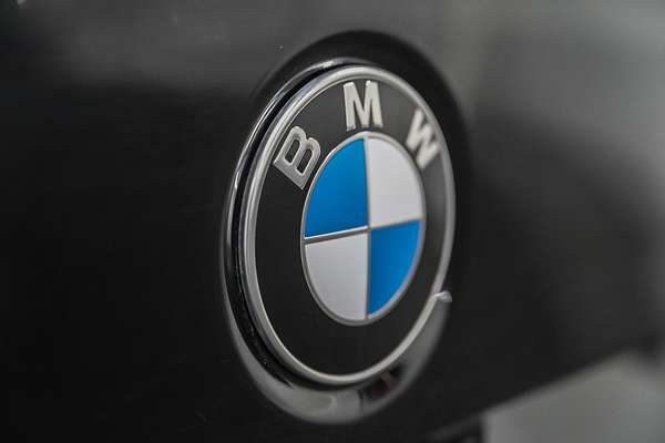 2022 BMW 3 Series 320i Luxury Line G20