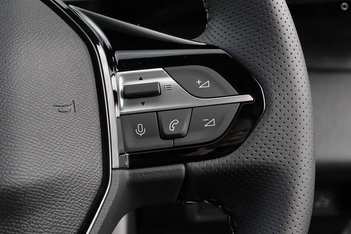 2025 Peugeot 408 GT Premium Hybrid P54