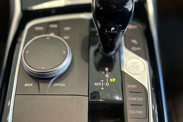 2022 BMW 3 Series 320i Sport Collection G20
