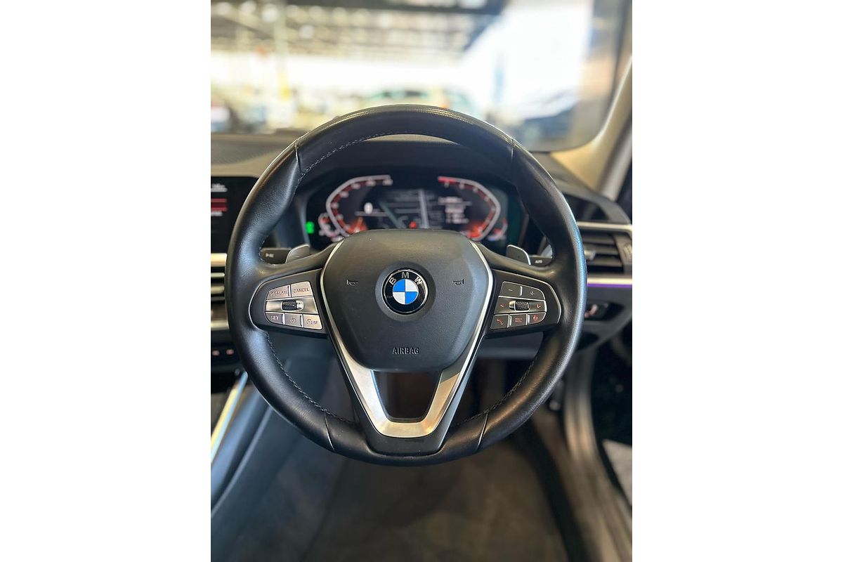2022 BMW 3 Series 320i Sport Collection G20