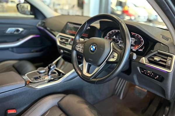 2022 BMW 3 Series 320i Sport Collection G20