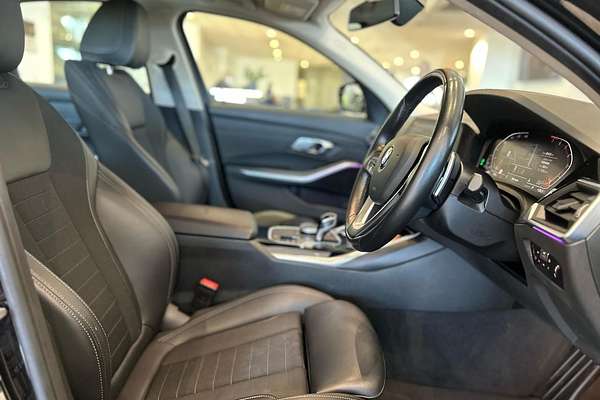 2022 BMW 3 Series 320i Sport Collection G20