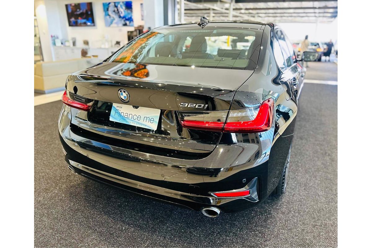2022 BMW 3 Series 320i Sport Collection G20