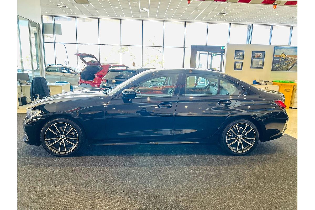 2022 BMW 3 Series 320i Sport Collection G20