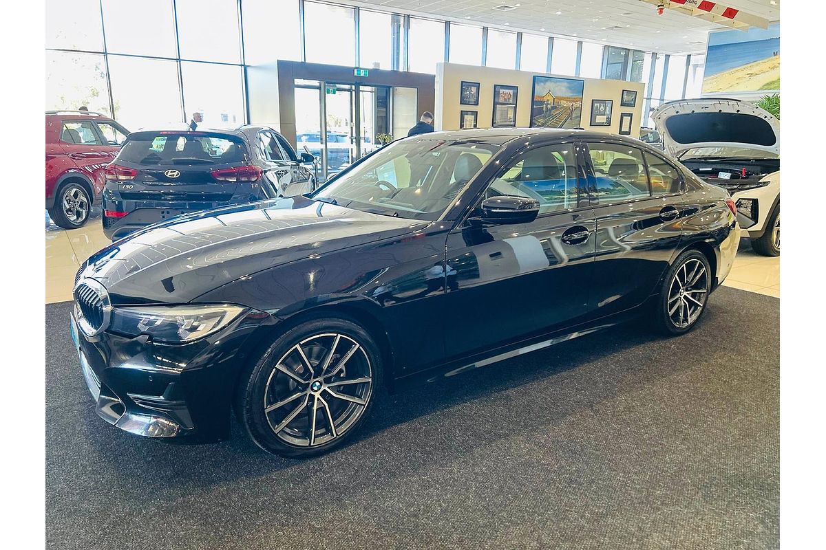 2022 BMW 3 Series 320i Sport Collection G20
