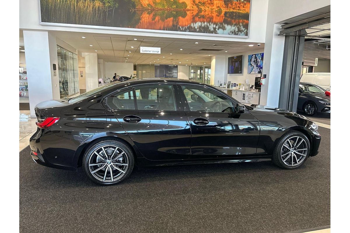 2022 BMW 3 Series 320i Sport Collection G20