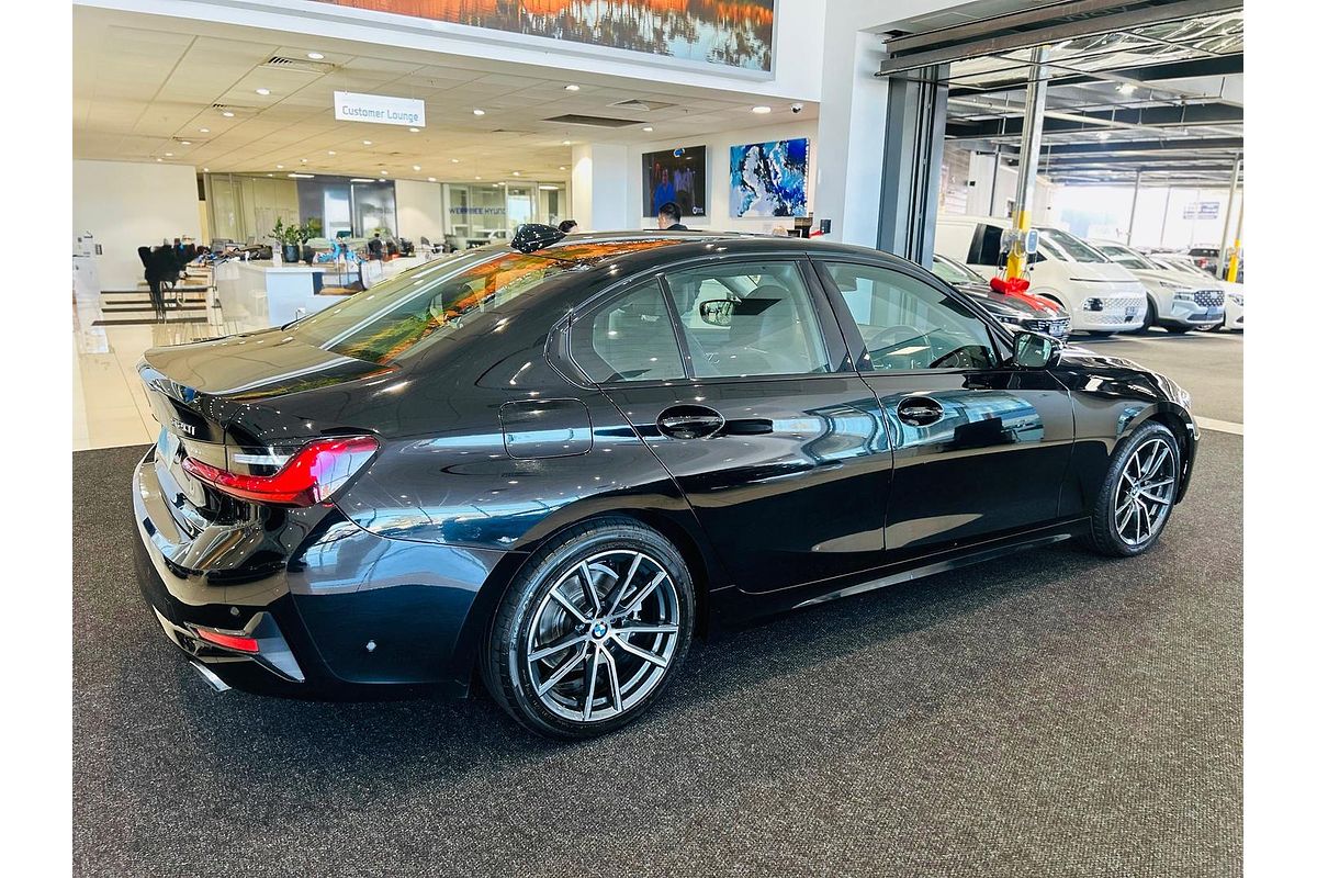 2022 BMW 3 Series 320i Sport Collection G20