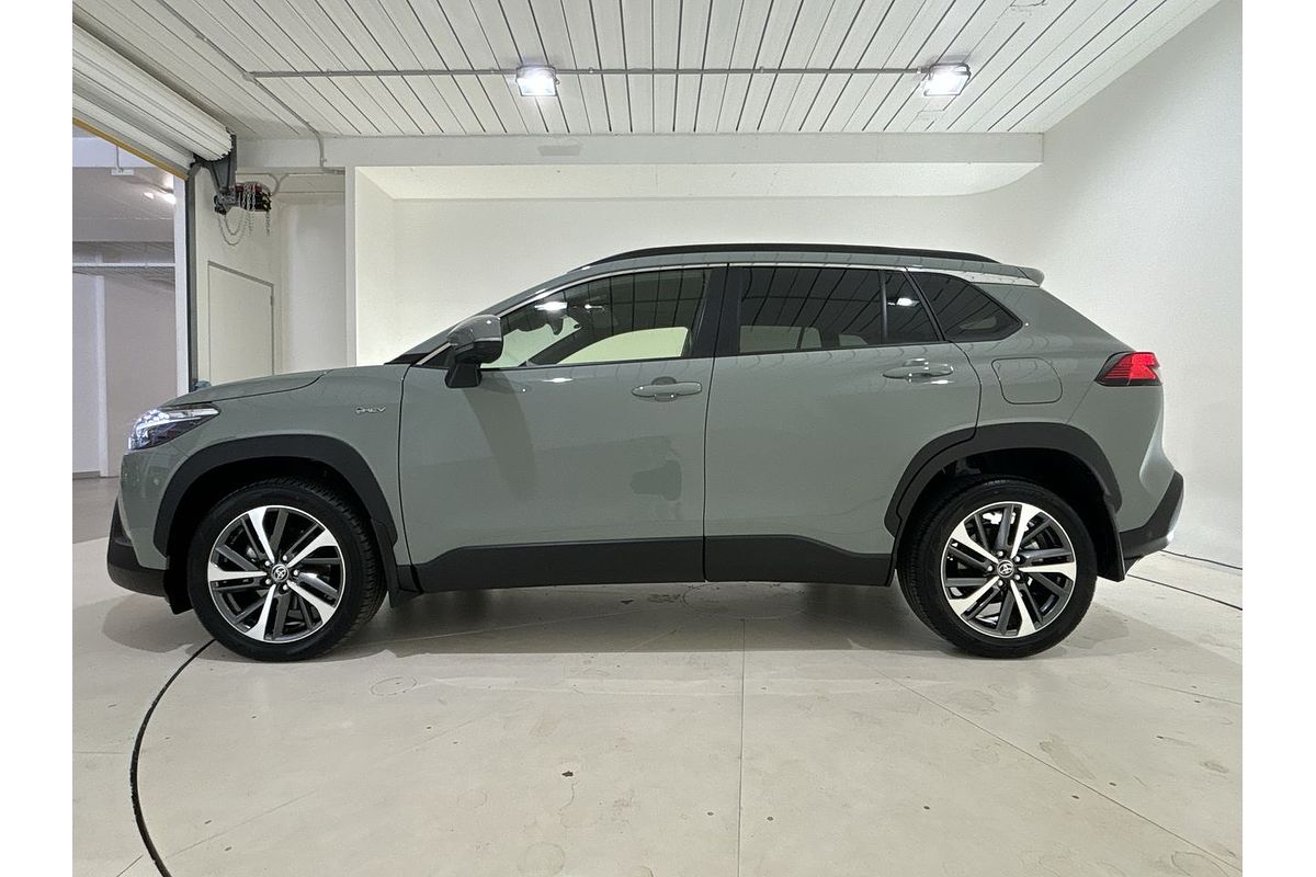 2024 Toyota Corolla Cross Atmos MXGH10R