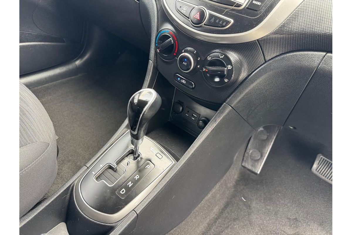 2018 Hyundai Accent Sport RB6