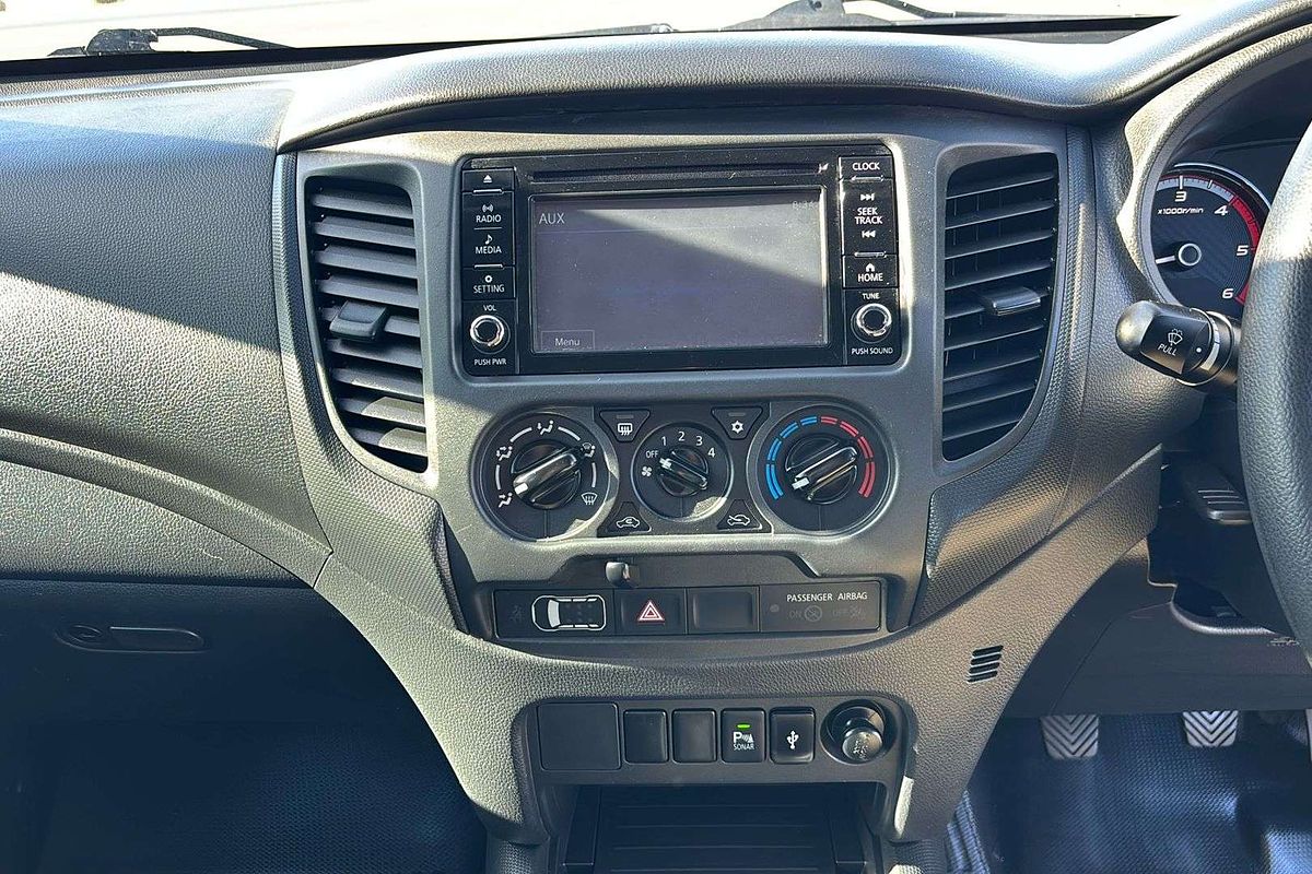 2019 Mitsubishi Triton GLX MR 4X4