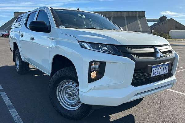 2019 Mitsubishi Triton GLX MR 4X4