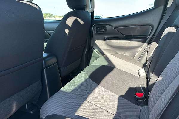 2019 Mitsubishi Triton GLX MR 4X4