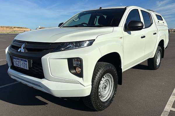 2019 Mitsubishi Triton GLX MR 4X4