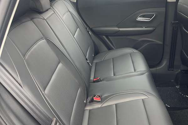 2025 MG ZS